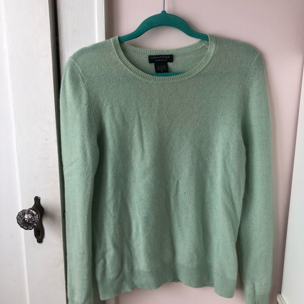 Lord and Taylor cashmere sweater